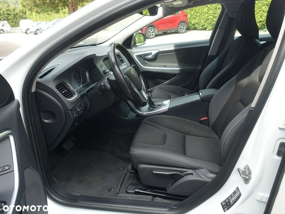 Volvo V60 D4 Geartronic - 10