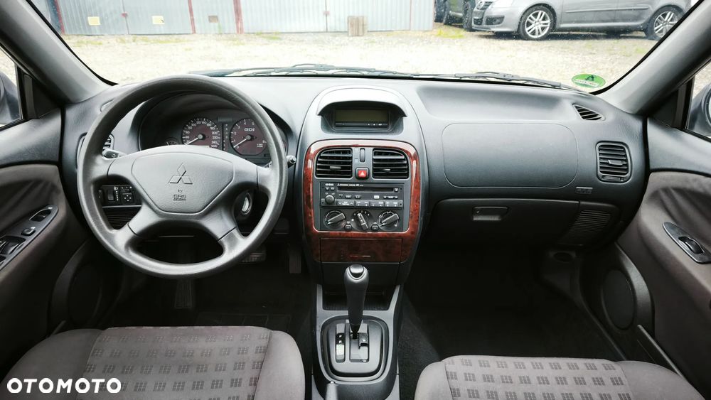 Mitsubishi Carisma - 19