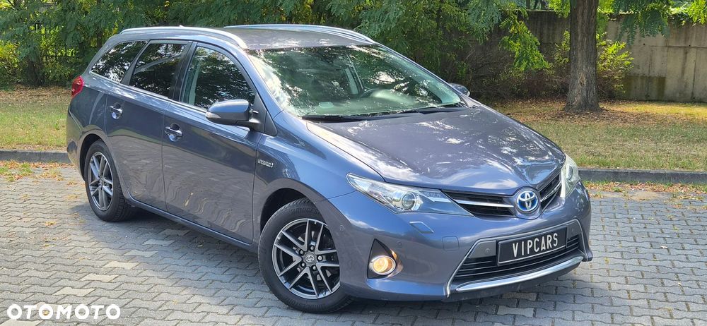 Toyota Auris 1.8 HSD Luna - 2