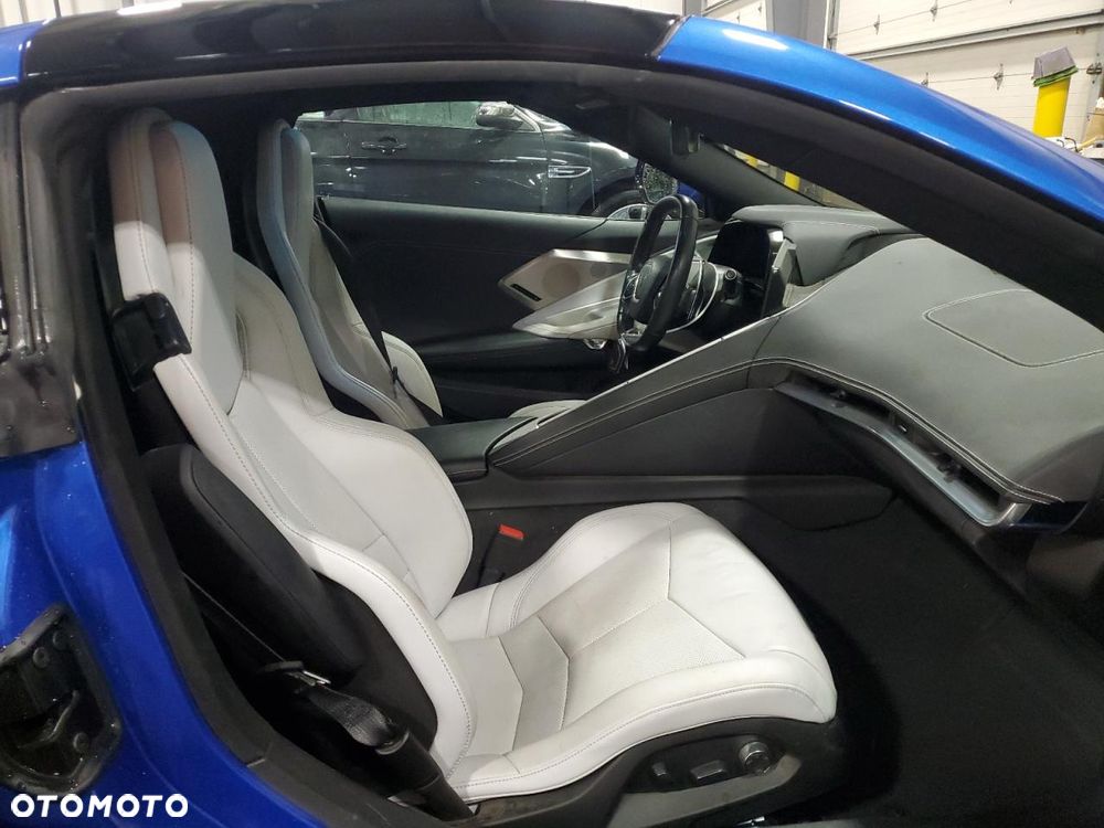 Chevrolet Corvette Stingray 2LT 6.2 V8 Automatik - 8