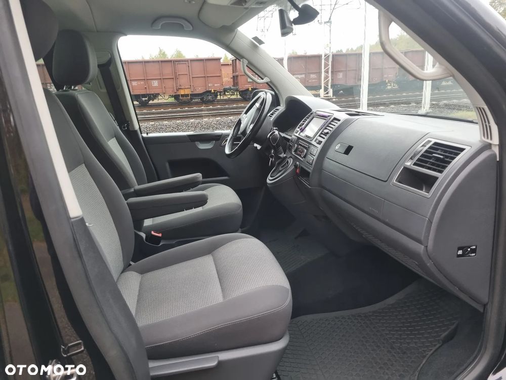 Volkswagen Caravelle - 33