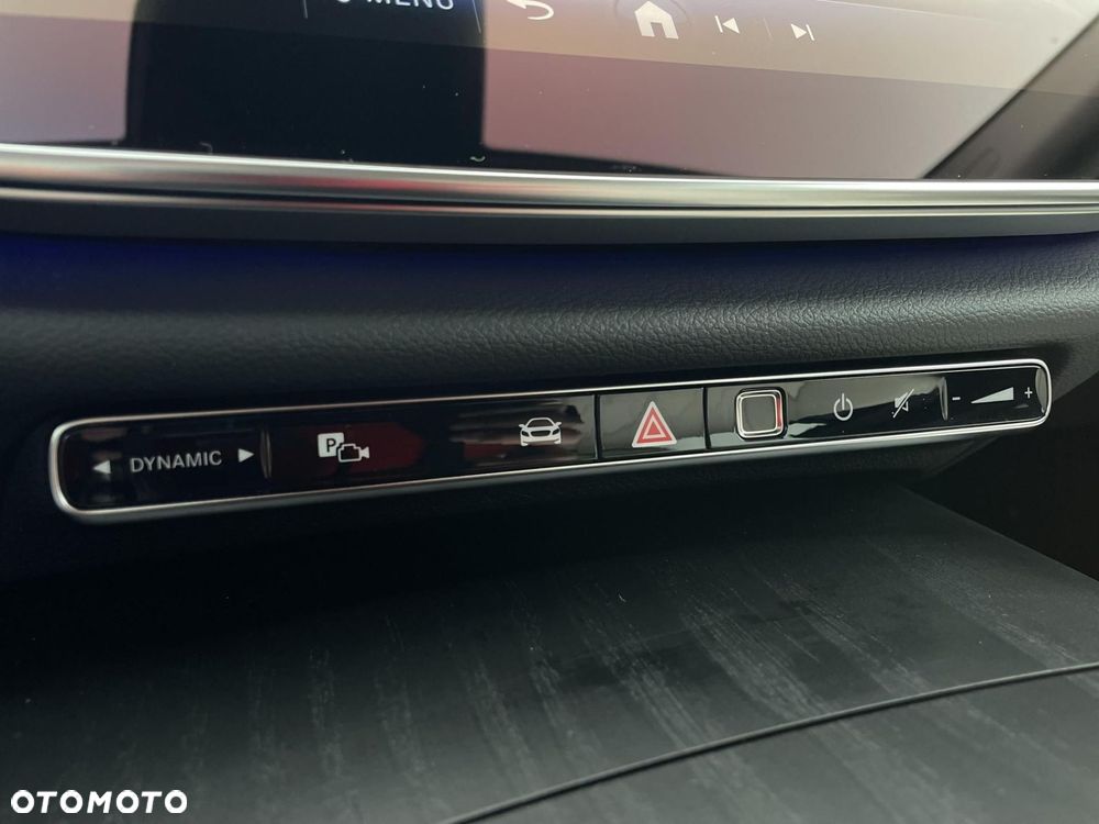 Mercedes-Benz Klasa E - 21