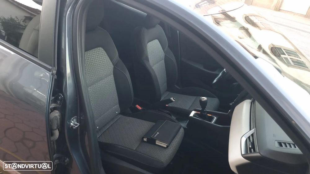 Renault Clio 1.0 TCe Exclusive - 10