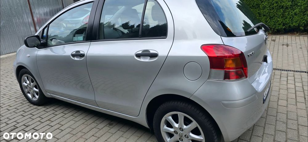 Toyota Yaris - 5