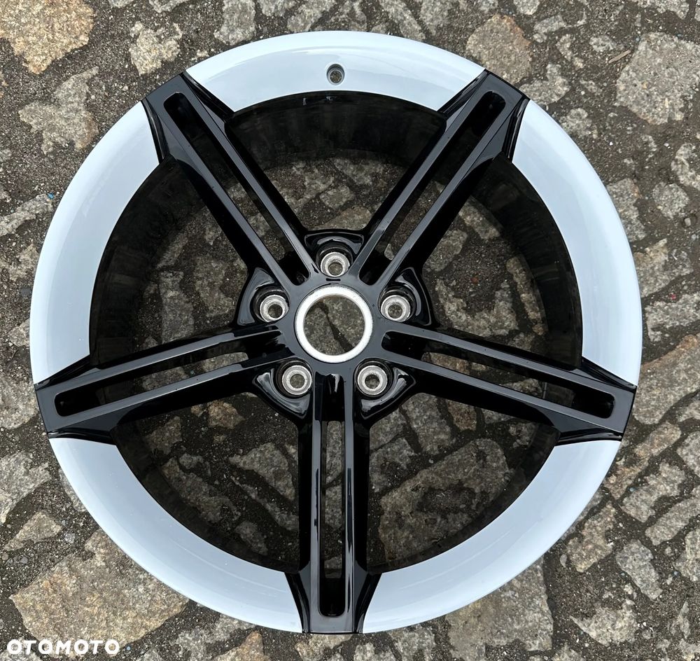 Felga Porsche Taycan J1 Mission E 5x130 9,5J 21 ET60 9J1601025AA - 1