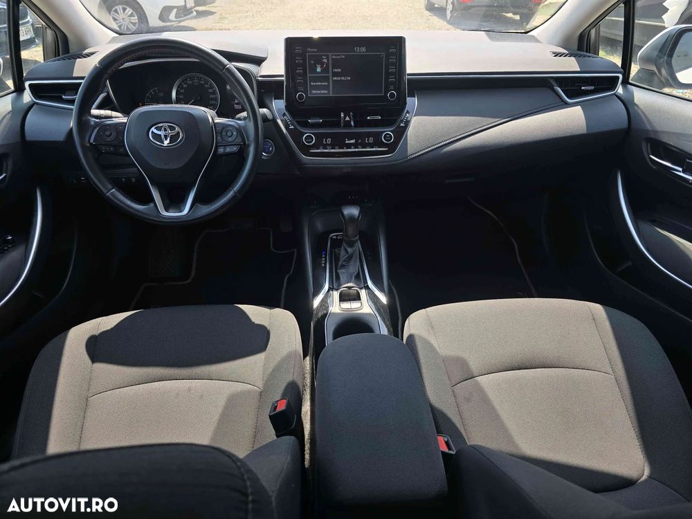 Toyota Corolla - 11