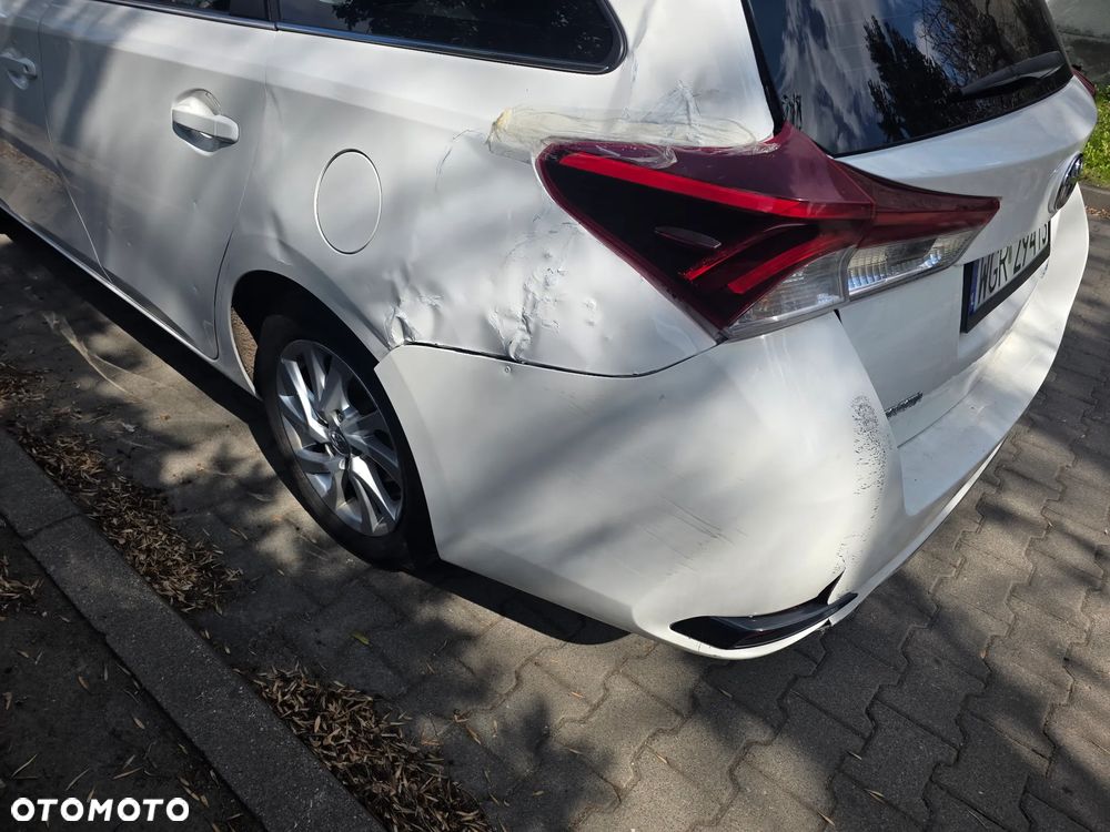 Toyota Auris 1.6 Comfort - 6