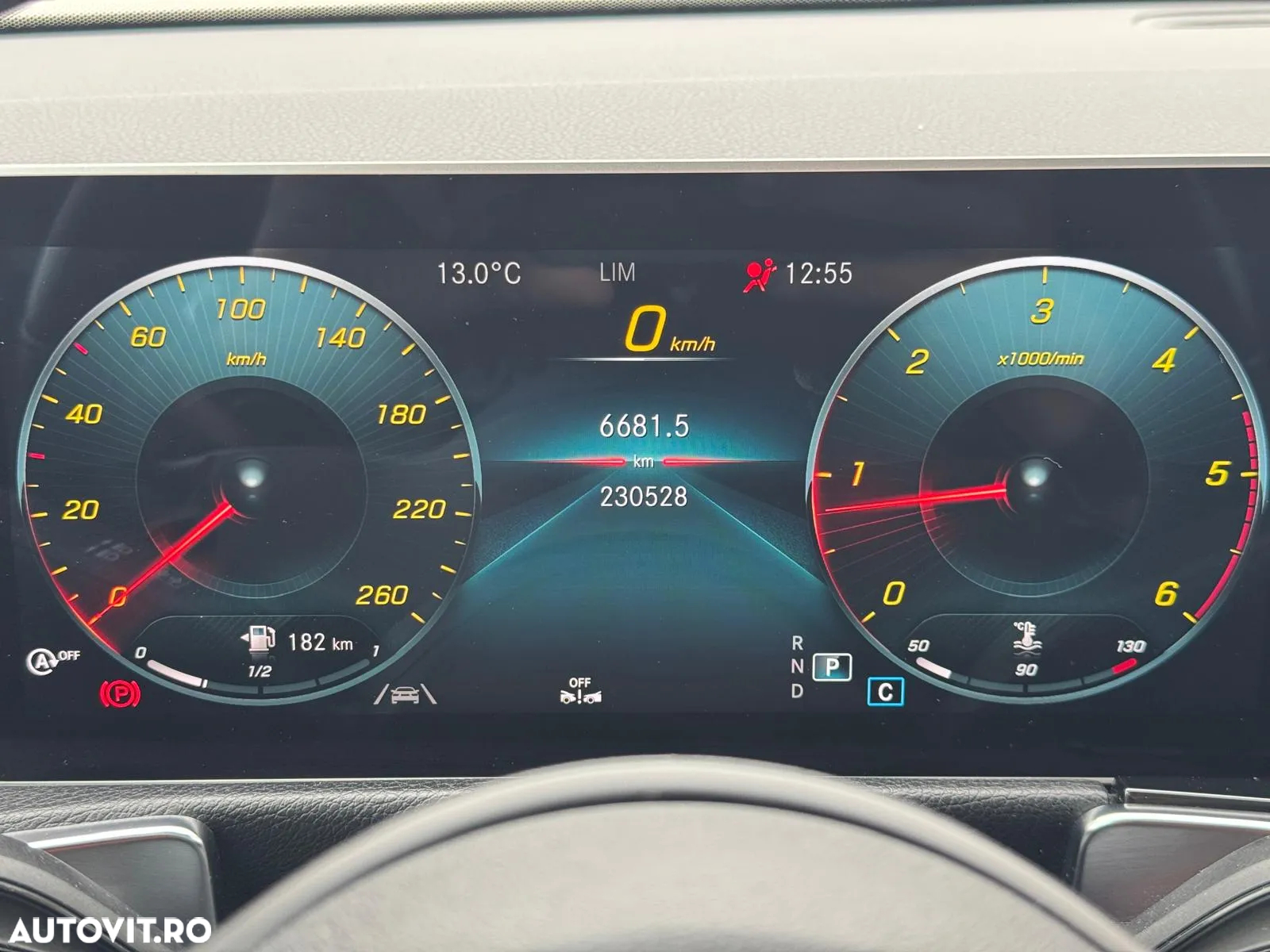 Mercedes-Benz GLB 180 d 8G-DCT Progressive - 13
