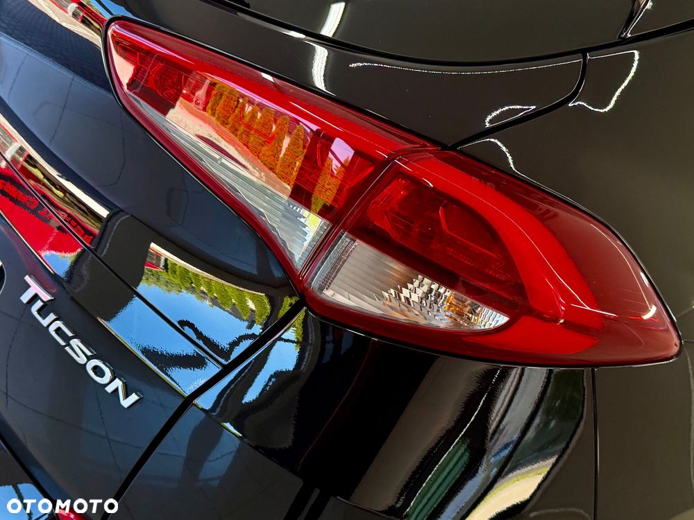 Hyundai Tucson 2.0 CRDI BlueDrive Style 2WD - 25