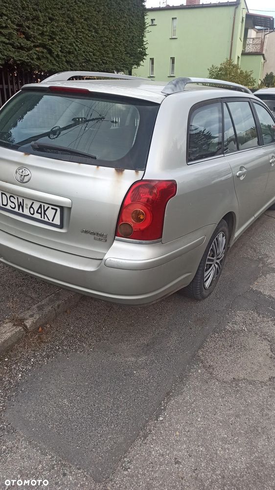 Toyota Avensis 2004 photo 4