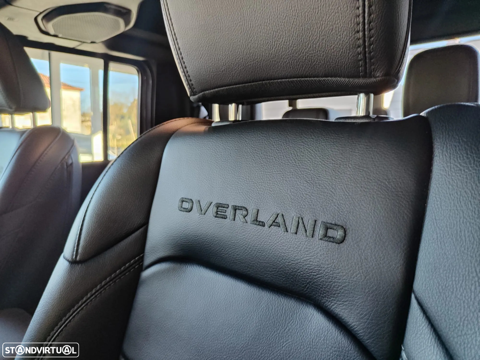 Jeep Gladiator 3.0 CRD Overland AT8 - 25