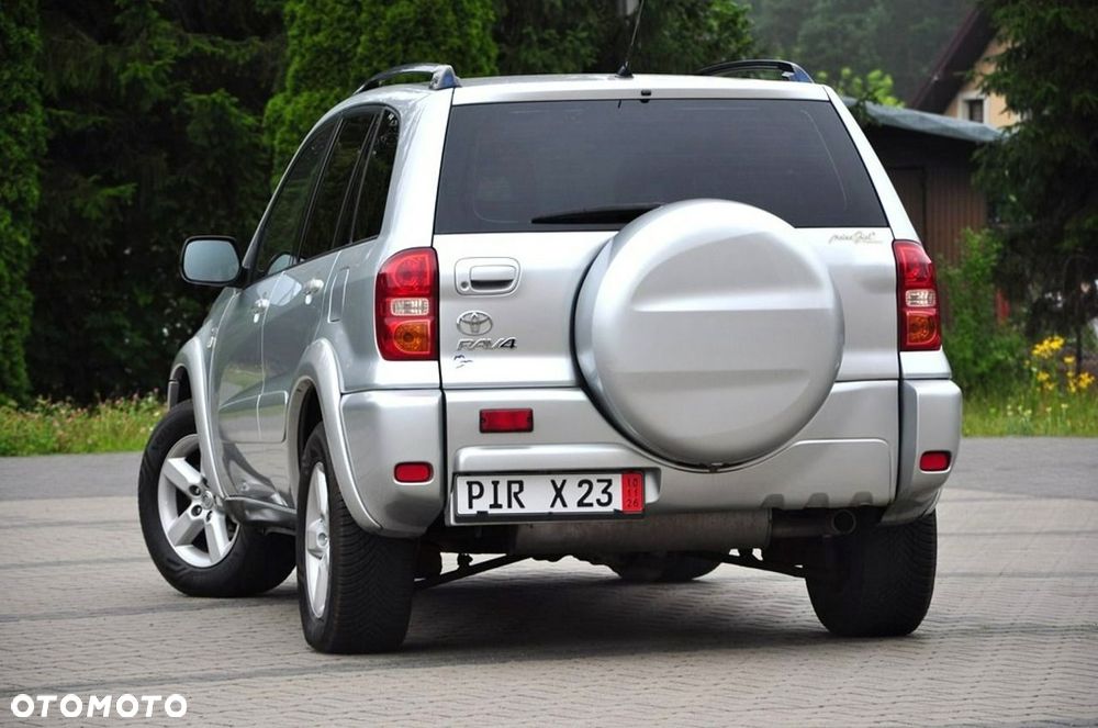Toyota RAV4 2.0 VVT-i 4x4 - 19