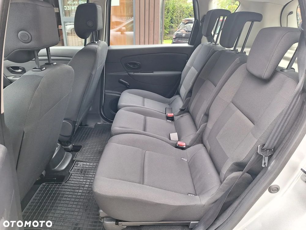 Renault Scenic 1.6 16V 110 TomTom Edition - 11