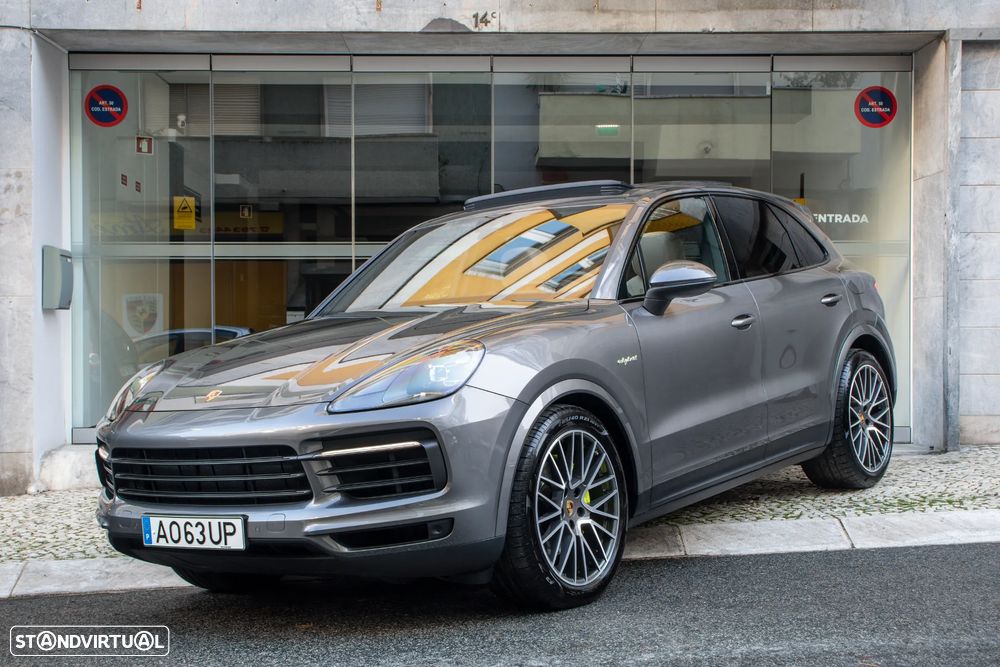 Porsche Cayenne E-Hybrid - 1