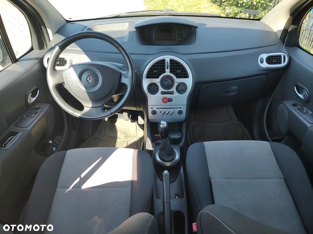 Renault Modus - 12