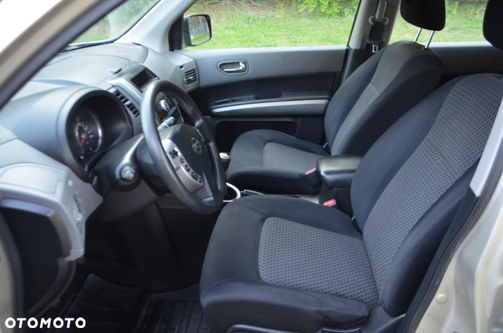 Nissan X-Trail 2.0 SE - 26