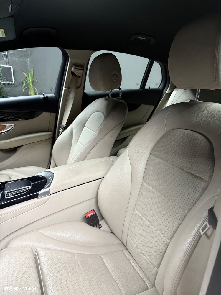 Mercedes-Benz GLC 300 e Coupe 4Matic 9G-TRONIC Avantgarde Advanced - 12