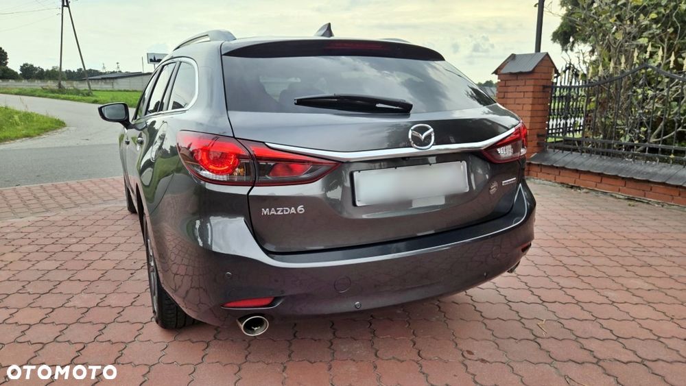 Mazda 6 - 8