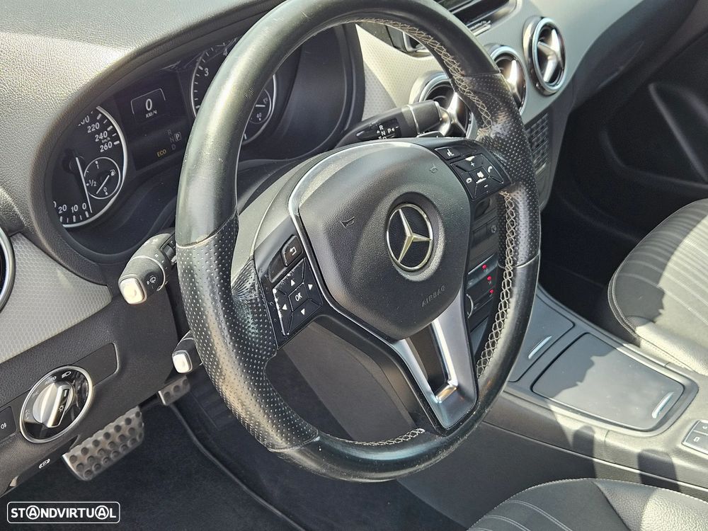 Mercedes-Benz B 180 - 14