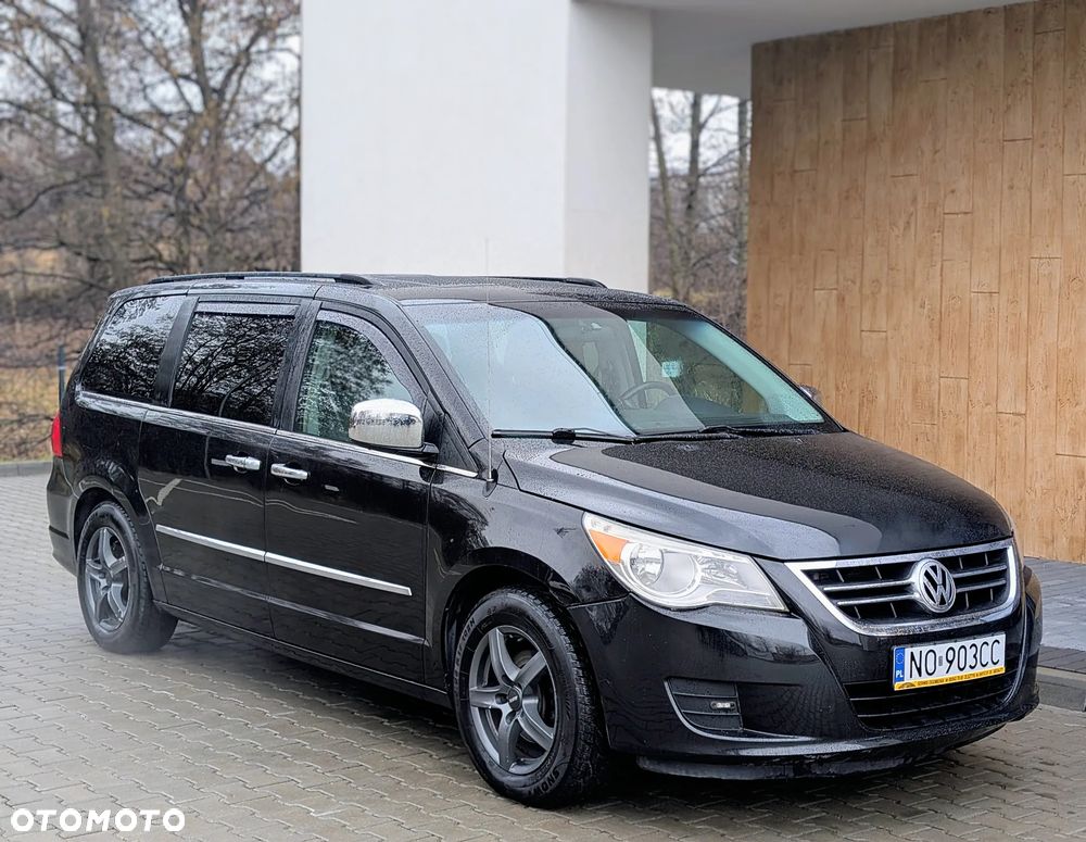 Volkswagen Routan - 2