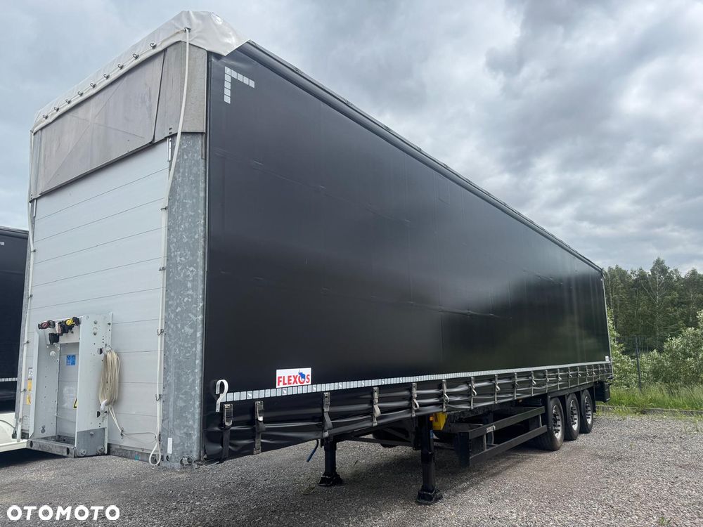 Schmitz Cargobull VARIOS- naczepa typu Standard lub Mega Dach podnoszony regulowany 5 sztuk Sprzedam. Koła 385/55R22,5 - 2