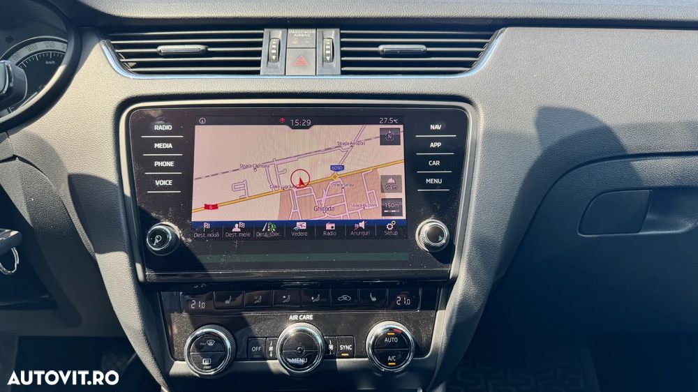 Skoda Octavia 2.0 TDI DSG Style - 9