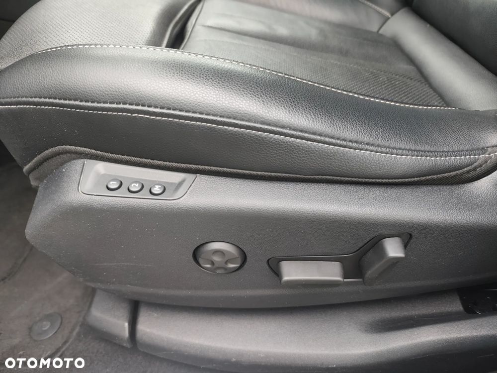 Opel Grandland X 2.0 D Start/Stop Automatik Business Innovation - 35