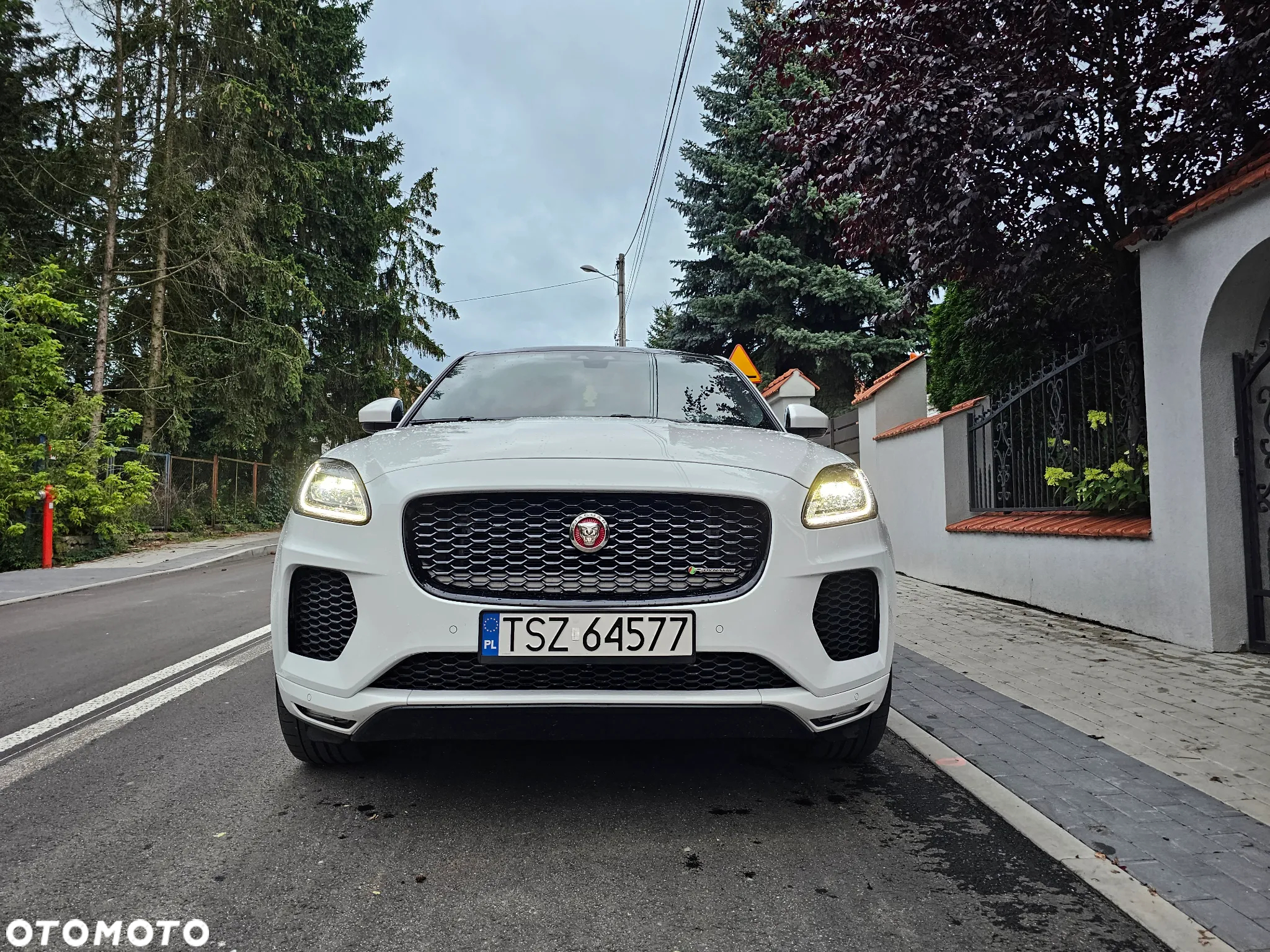 Jaguar E-Pace D180 AWD R-Dynamic - 7