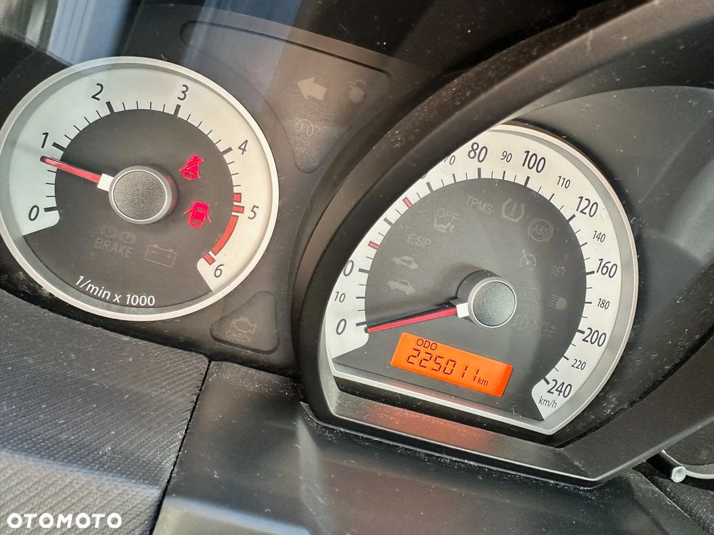 Kia Ceed - 12