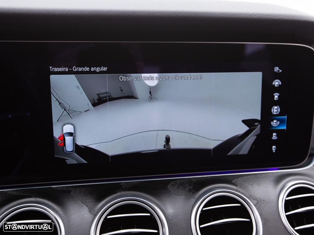 Mercedes-Benz E 300 de 9G-TRONIC AMG Line - 33