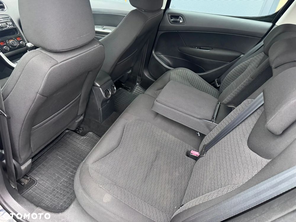 Peugeot 308 HDi FAP 110 Premium - 23