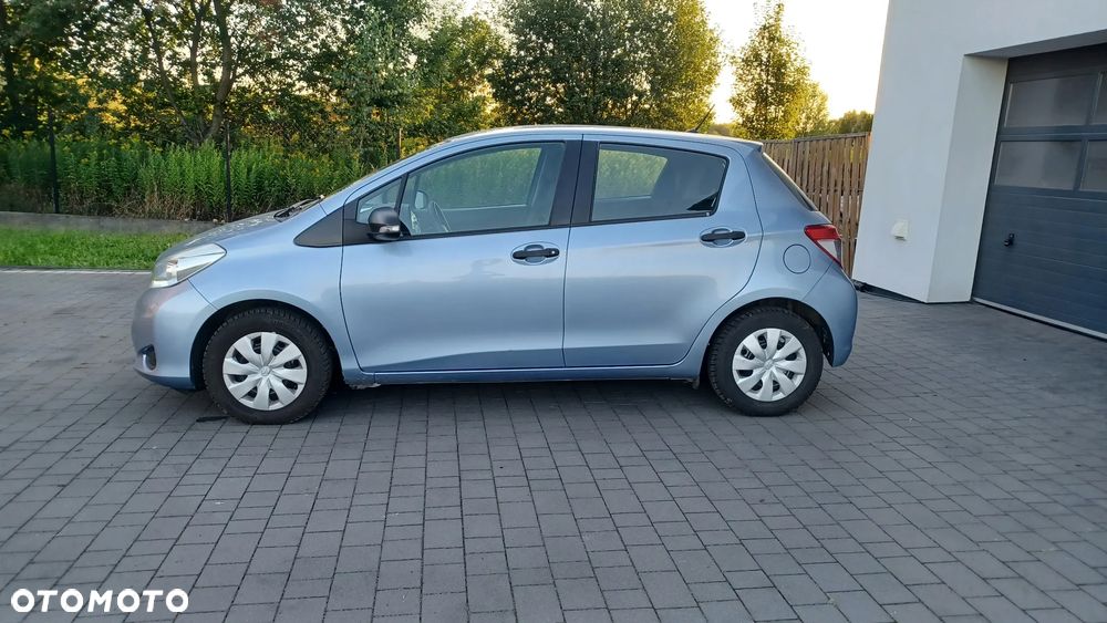 Toyota Yaris - 11