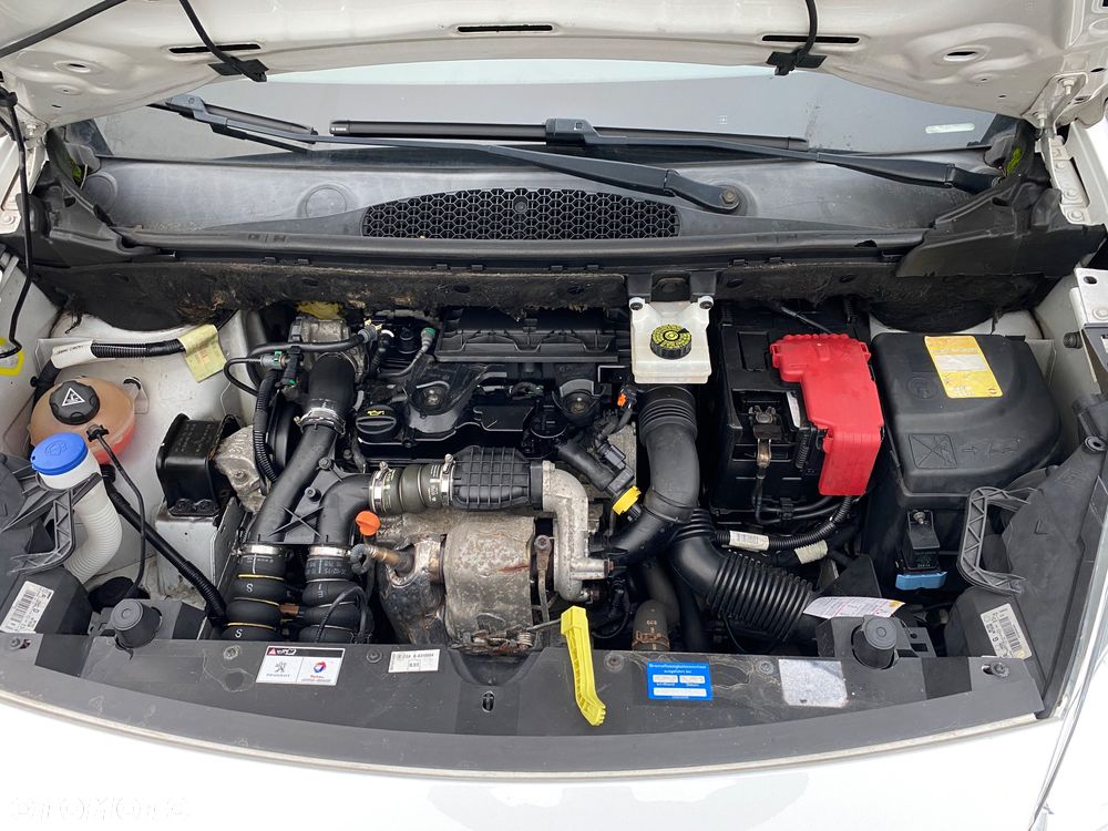 Peugeot PARTNER - 32