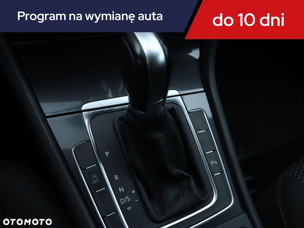 Volkswagen Golf - 18