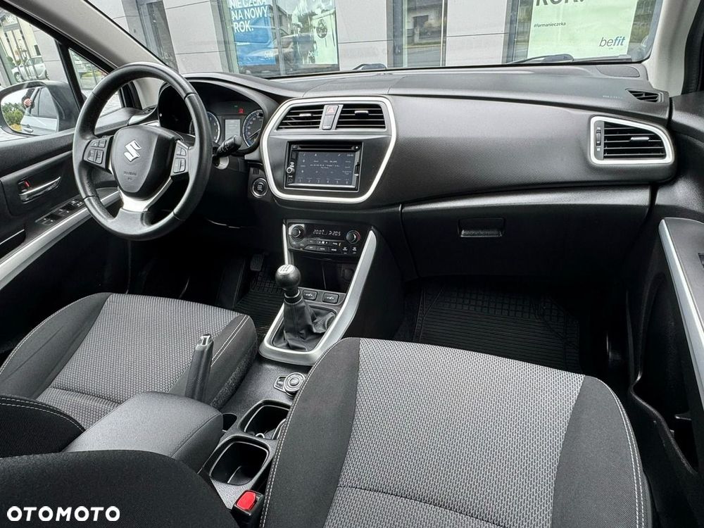 Suzuki SX4 S-Cross - 23