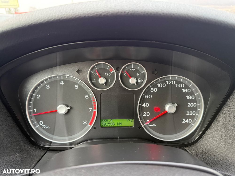 Ford Focus Turnier 1.6 16V Connection - 7