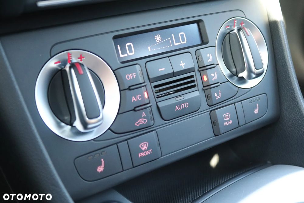 Audi Q3 2.0 TDI Quattro Edycja Specjalna - 36