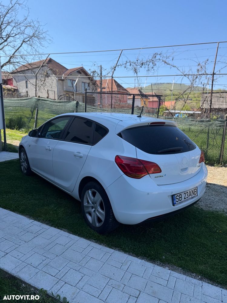 Opel Astra 1.7 CDTI - 3