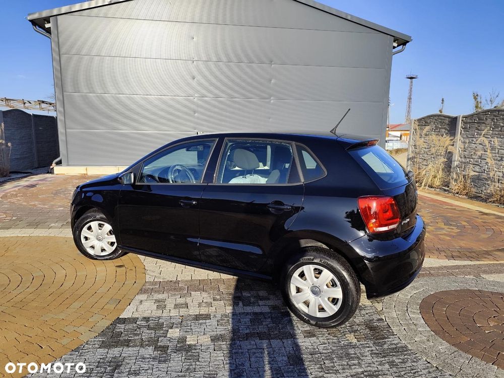 Volkswagen Polo 1.2 Blue Motion Technology Comfortline - 12