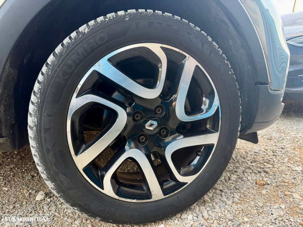 Renault Captur 1.2 TCe Exclusive EDC - 24