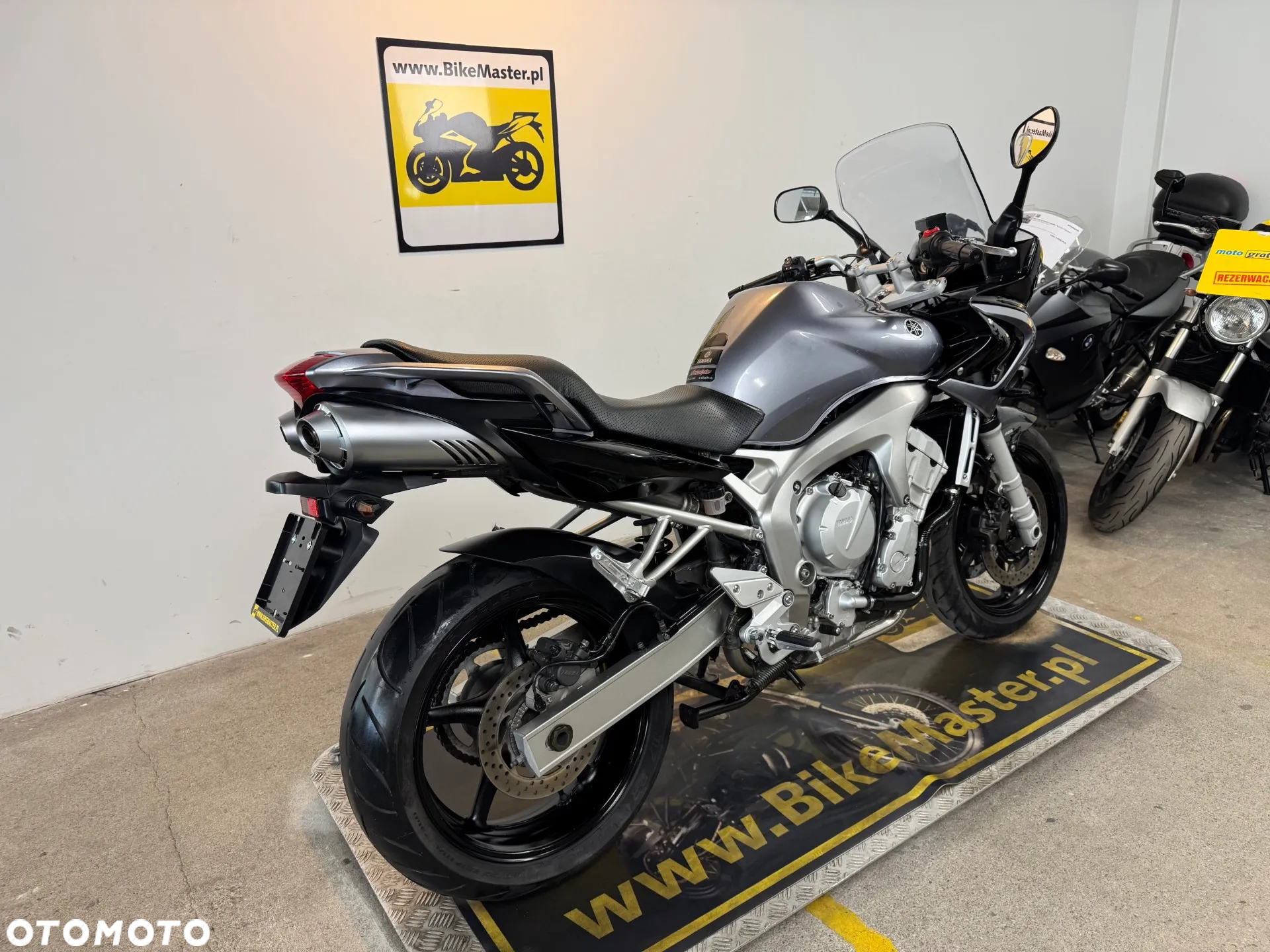 Yamaha FZ6 - 5
