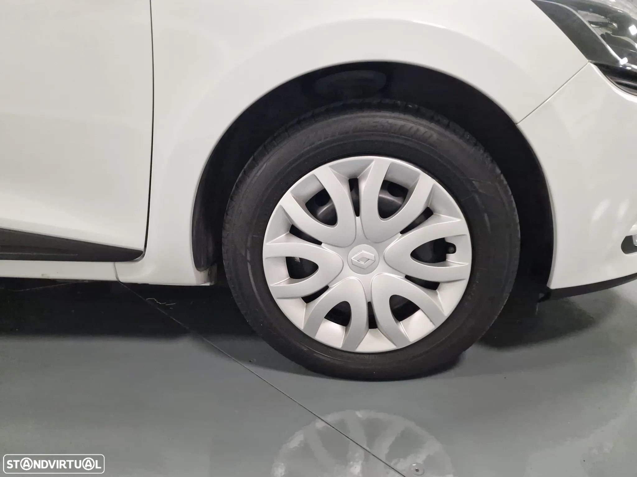 Renault CLIO SOCIETE 1.5DCI 90CV ZEN GPS IVA DEDUTIVEL - 4