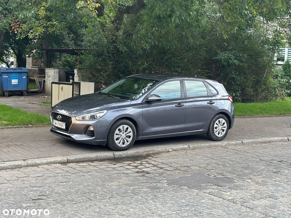 Hyundai i30 1.6 D Classic + - 3
