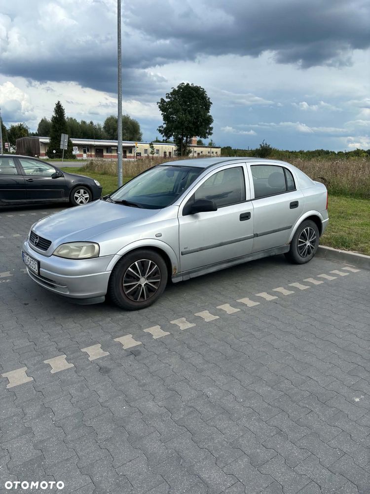 Opel Astra - 4