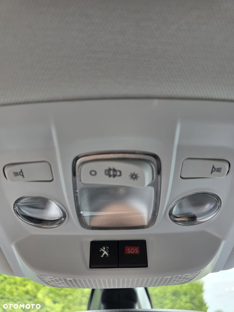Peugeot 2008 PureTech 110 Stop&Start Crossway - 22