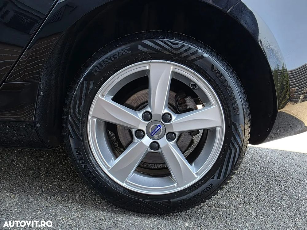 Volvo V40 D2 DRIVe Momentum - 10