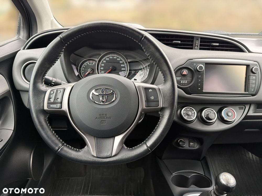 Toyota Yaris - 12