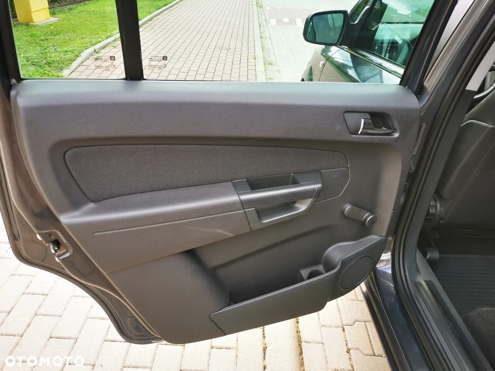Opel Zafira 1.7 CDTI - 20
