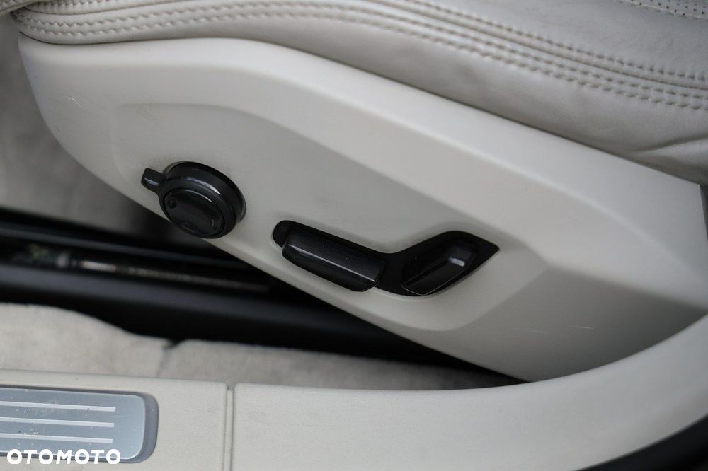 Volvo S90 - 12