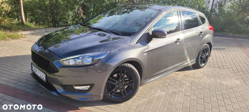 Ford Focus 1.5 EcoBoost ST-Line - 1